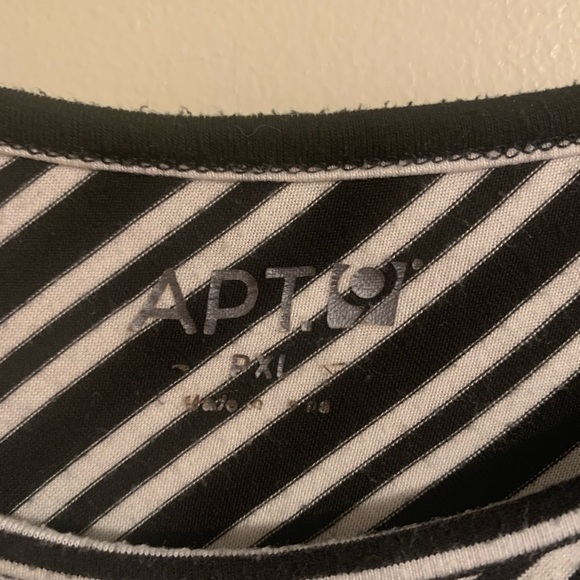 3/$32 Apt. 9 Sz PXL short-sleeved, black/white striped, peplum hem top. - Picture 5 of 5
